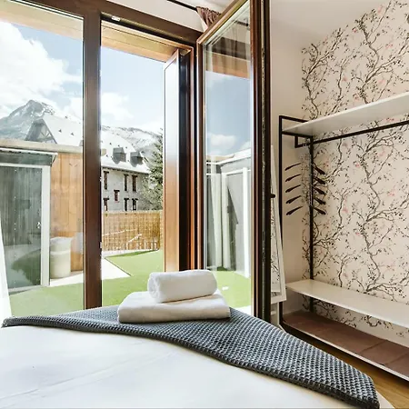 Casa Rosana De Diseno Con Terraza Apartment Sallent De Gallego